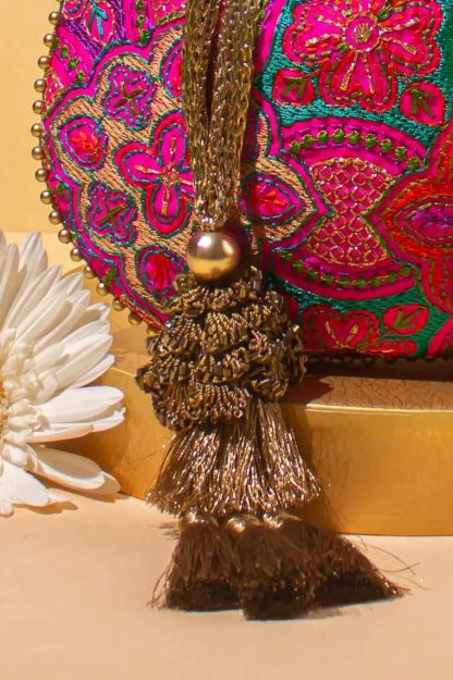 Bohemian contrast embroidered tassel bag - Image 3