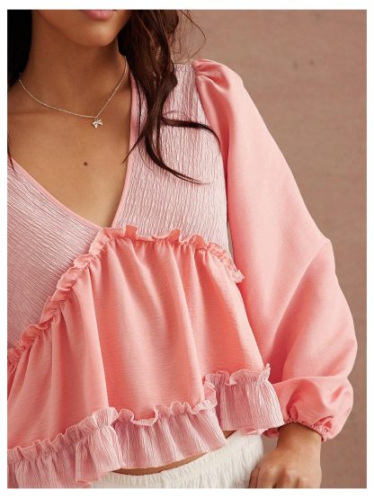 Sweet pink patchwork V-neck ruffled cropped top - Image 2