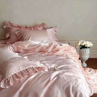 Princess style soft pink satin four-piece bedding set
