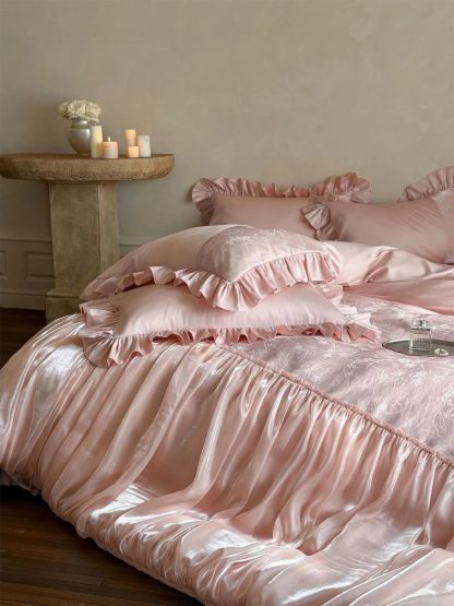 Princess style soft pink satin four-piece bedding set - Image 5