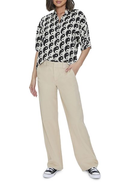 Simple and versatile high-rise wide-leg trousers
