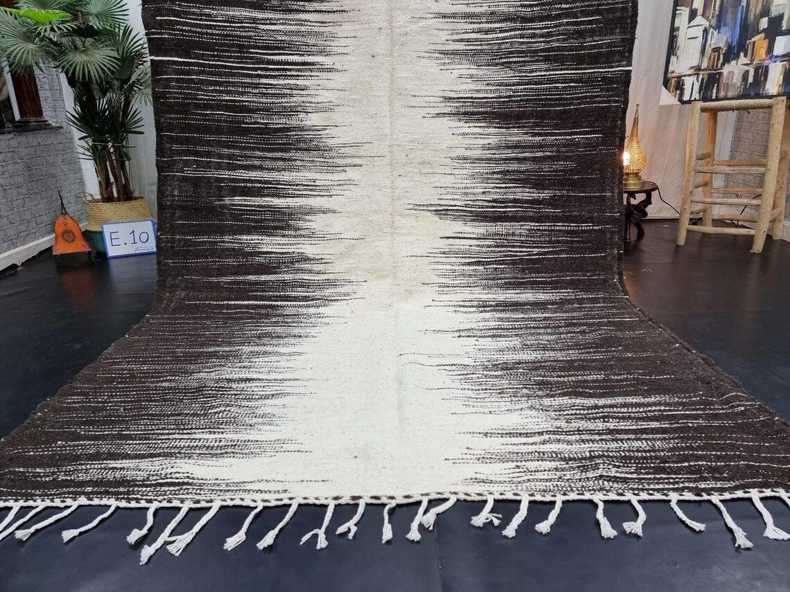 Handmade gradient line tassel carpet - Image 8