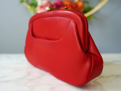 Vintage red leather and gold chain handbag - Image 2