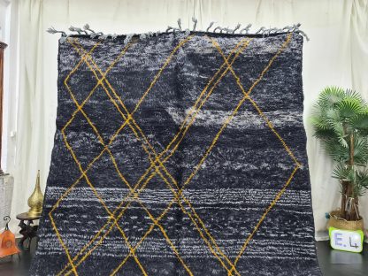 Gray contrasting handmade tassel rug - Image 9
