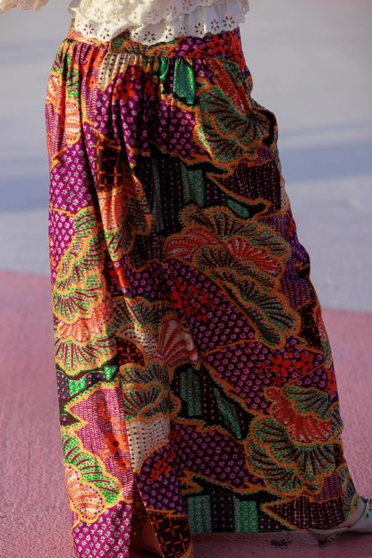 Ethnic style colorful printed high waist draped maxi skirt - Image 4