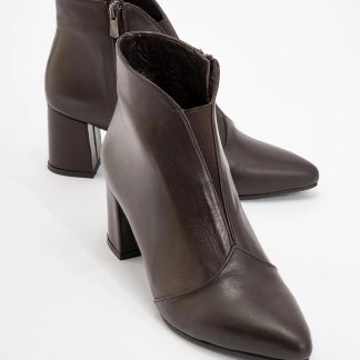 velvet pointed toe chunky heel ankle boots