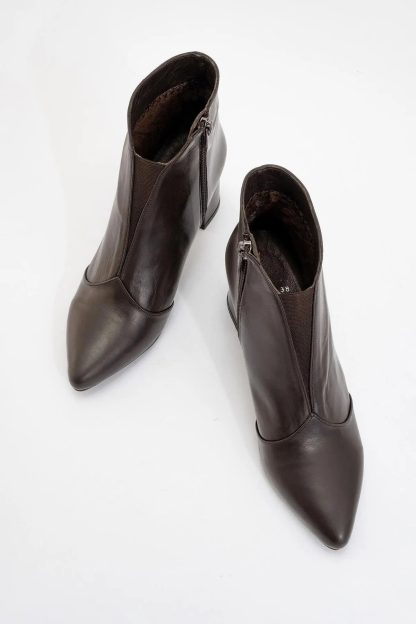 Elegant commuter pointed toe stiletto short boots - Image 5