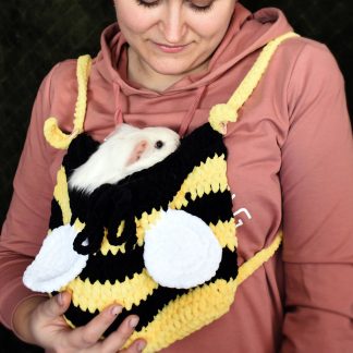 Little bee knitted pet bag