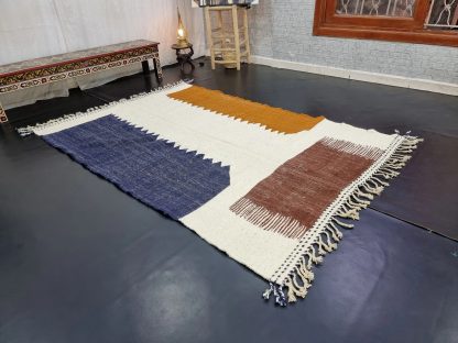 Handmade earth-tone contrast tassel rug - Image 6