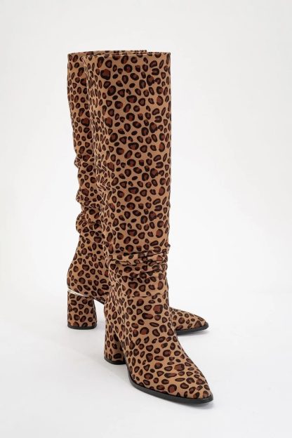 Vintage leopard print pleated chunky heel boots - Image 7