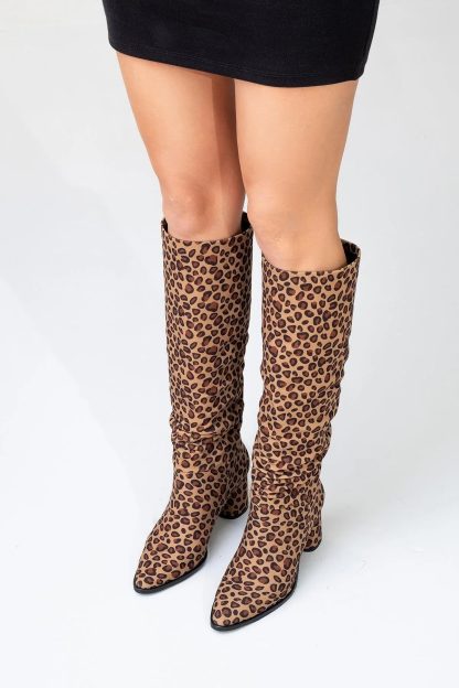 Vintage leopard print pleated chunky heel boots - Image 5