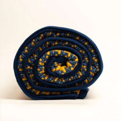 Houndstooth yellow and blue blend throw blanket - Image 10
