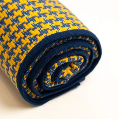 Houndstooth yellow and blue blend throw blanket - Image 2