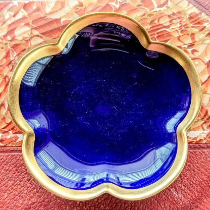 Sapphire blue gilt petal cup and saucer set - Image 9