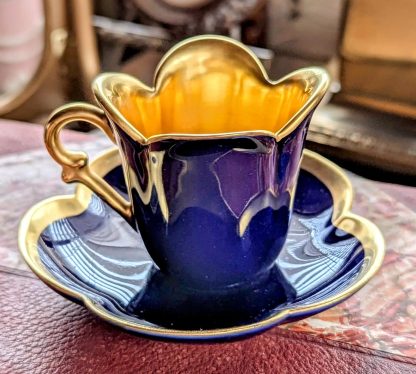 Sapphire blue gilt petal cup and saucer set - Image 4