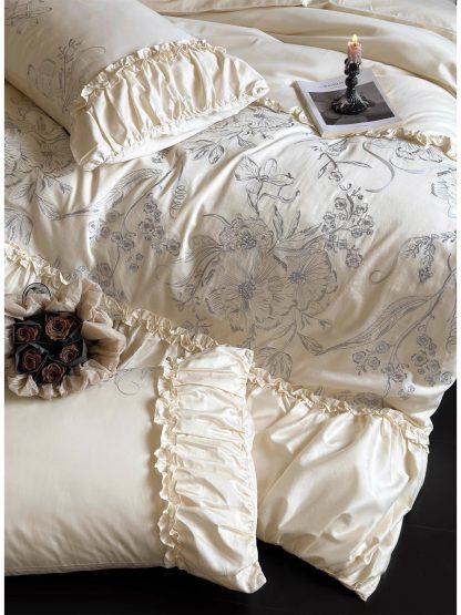 Beige light luxury high-end bedding four-piece set - Image 6