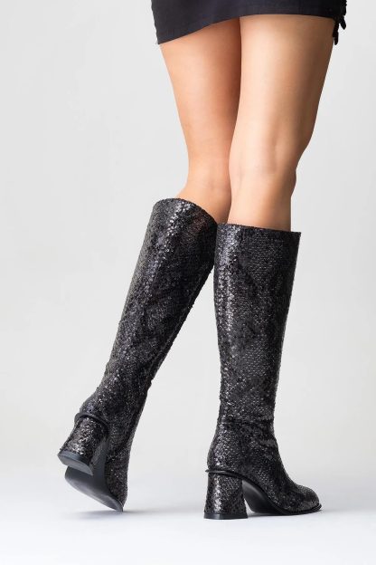 Retro diamond snake print high boots - Image 3