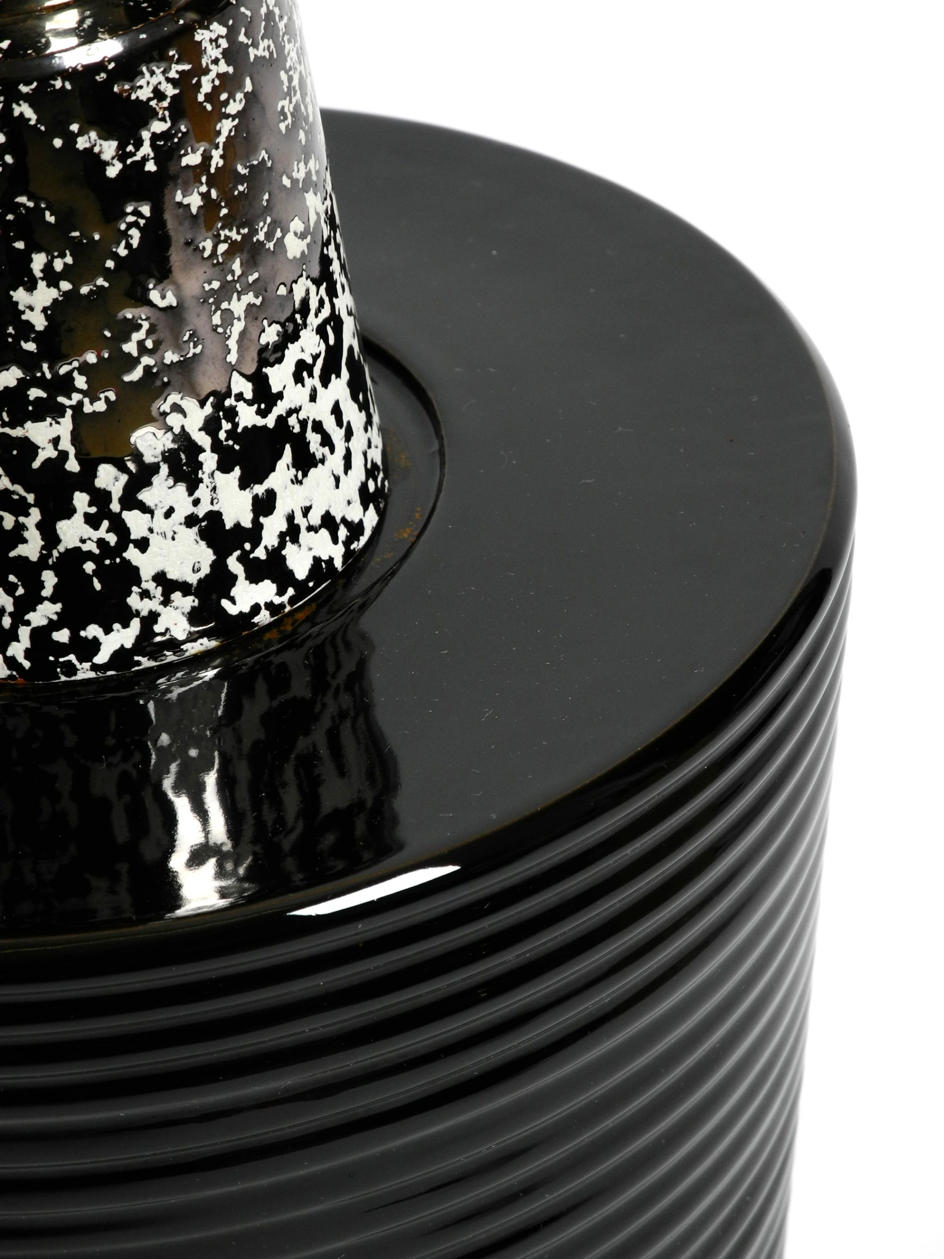 Black ribbed ceramic table lamp - Image 5