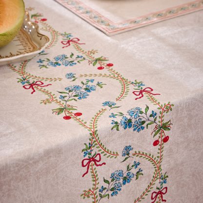 Bei apricot light pattern floral tablecloth - Image 2