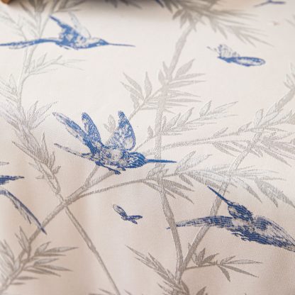 Blue and white ink-painted flower and bird tablecloth - Image 2