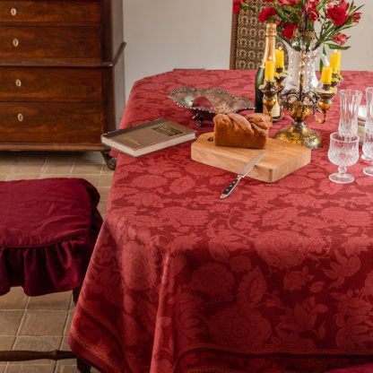 Burgundy red jacquard tablecloth - Image 10