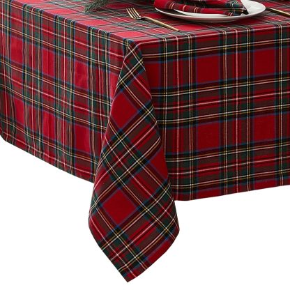 Classic red plaid tablecloth - Image 3
