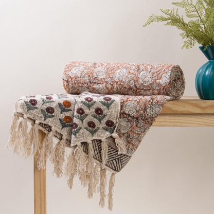 Cream Woodland Fringed Woven Throw Blanket - Image 4