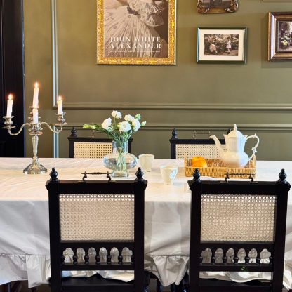 Cream solid ruffled tablecloth - Image 2