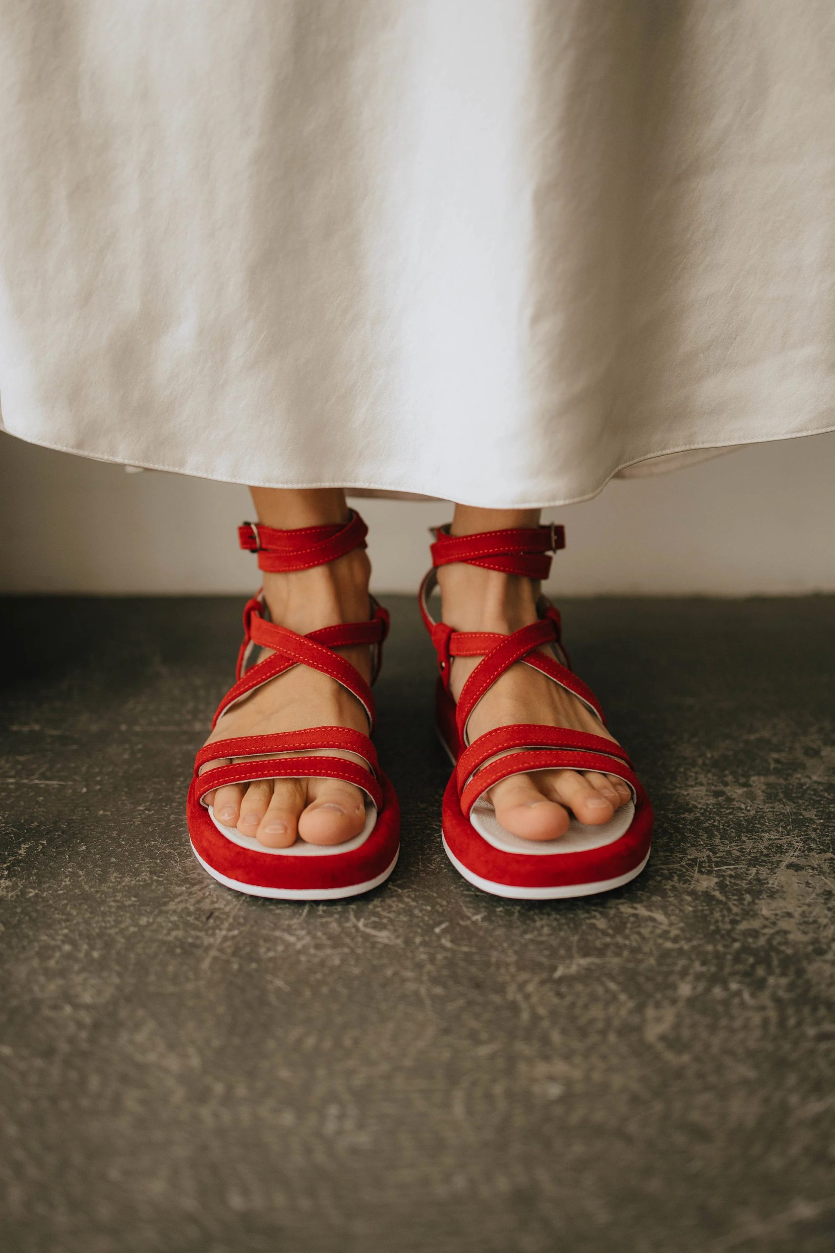 Cross-strap platform sandals