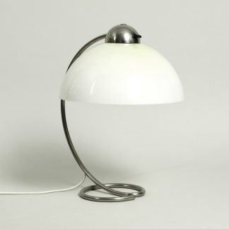 Curved spiral base table lamp