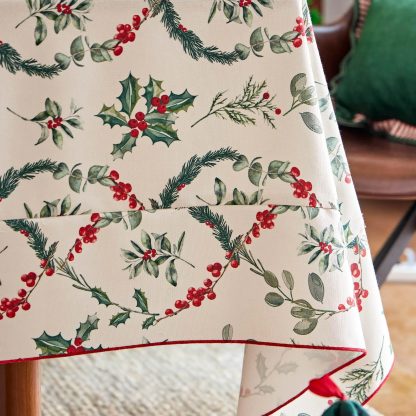 Holly Wreath Tablecloth - Image 5