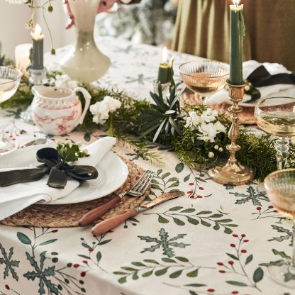 Holly and Mistletoe Tablecloth - Image 3