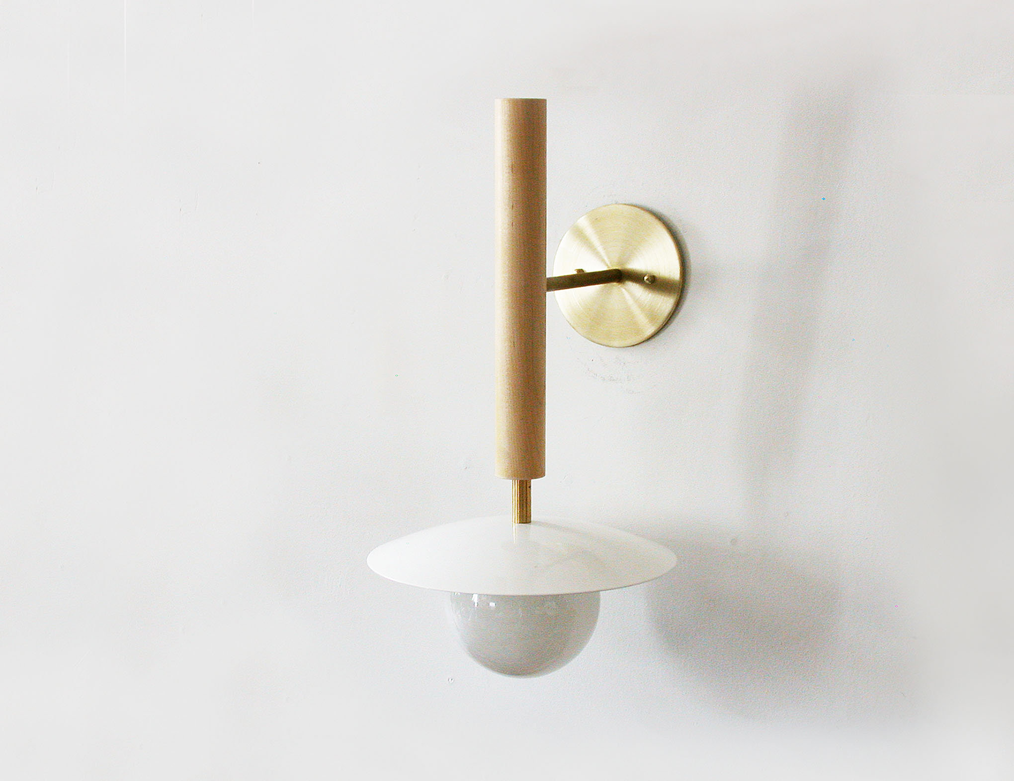 Maple wood pole dish spherical wall lamp - Image 2