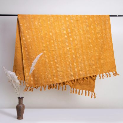 Marigold spiral striped fringed woven throw blanket - Image 4
