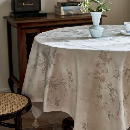 Matte silver light pattern tassel tablecloth - Image 7