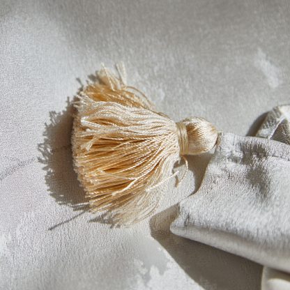 Matte silver light pattern tassel tablecloth - Image 3