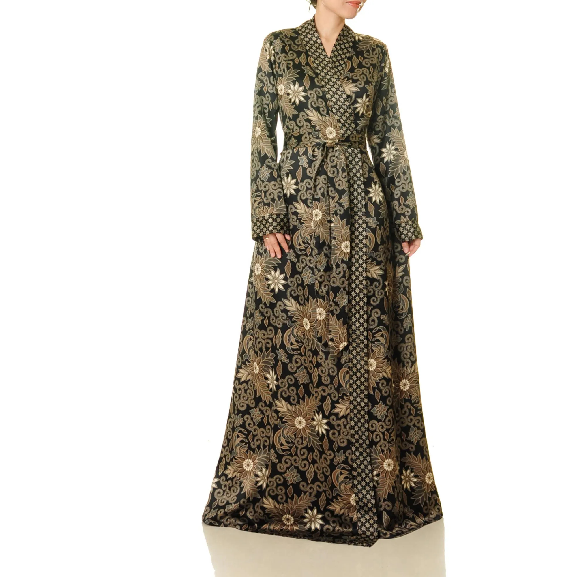Nocturne Garden Wrap Robe - Image 6