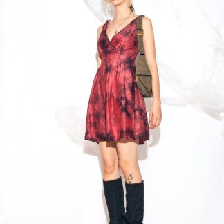 Red and black tie-dye A-line skirt