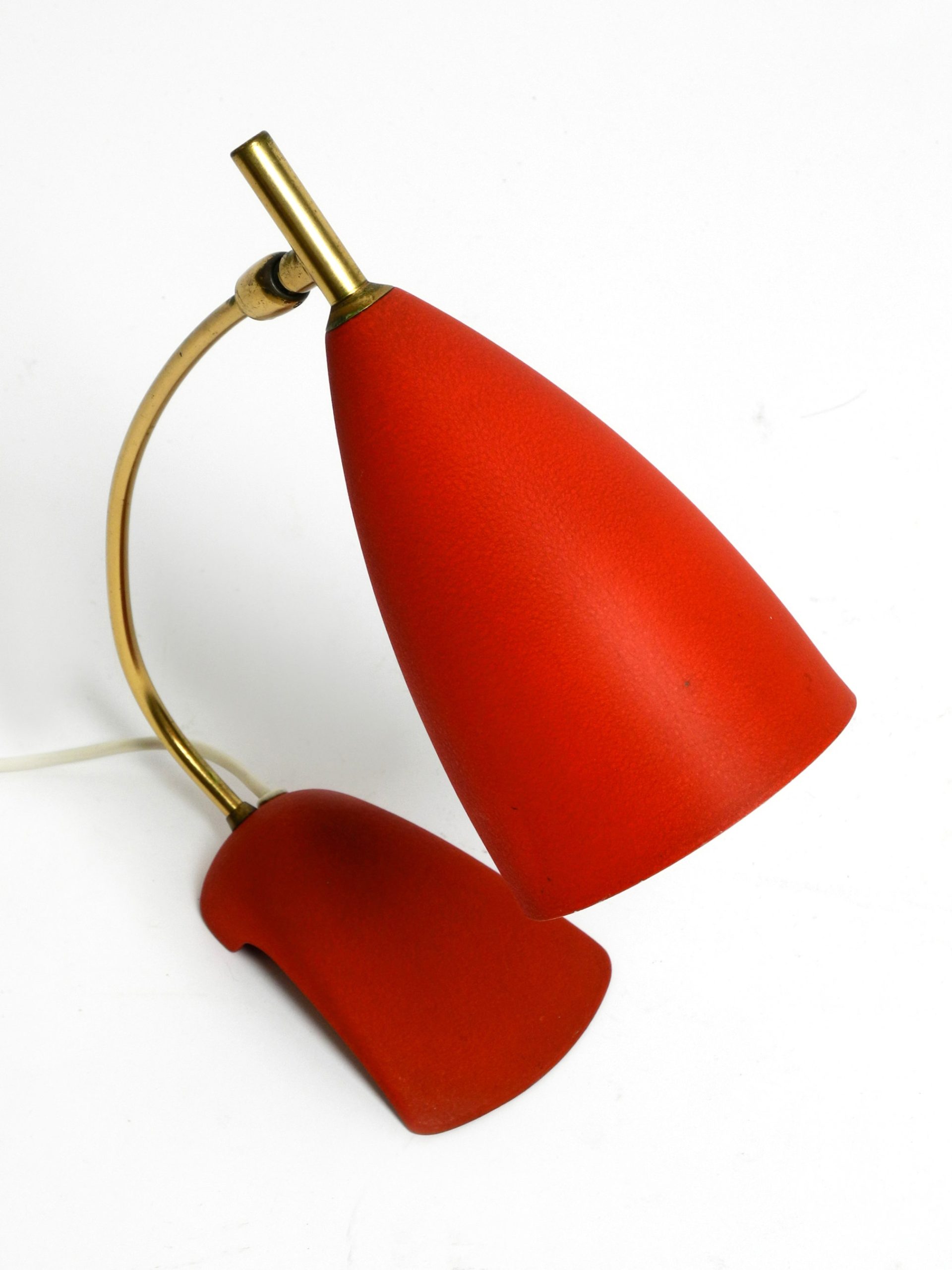 Red cone table lamp - Image 3