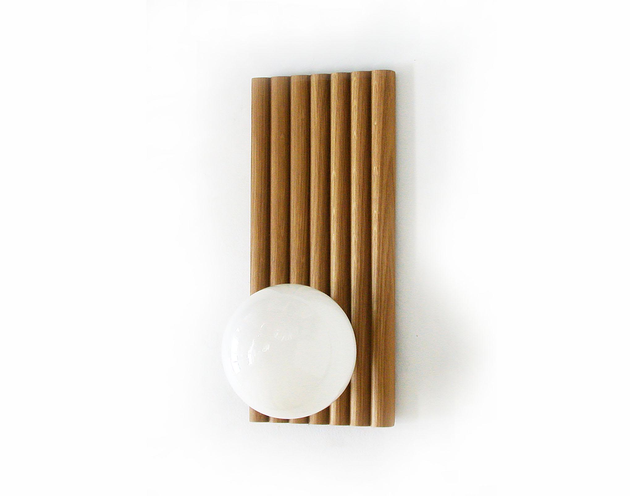 Wood panel and opaline glass globe wall lamp - Image 4