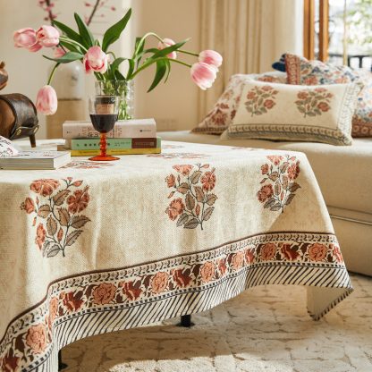 Vintage Bouquet Print Tablecloth - Image 4