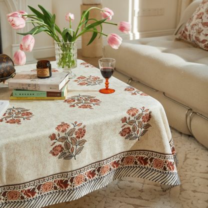 Vintage Bouquet Print Tablecloth - Image 3