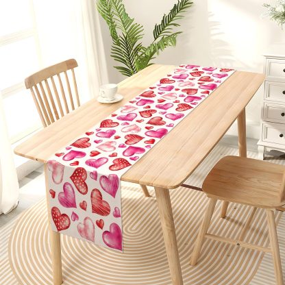 Watercolor heart-shaped table runner