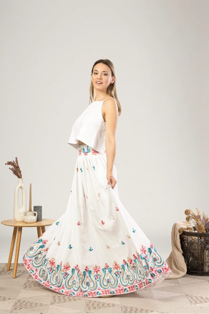 White embroidered long skirt - Image 6