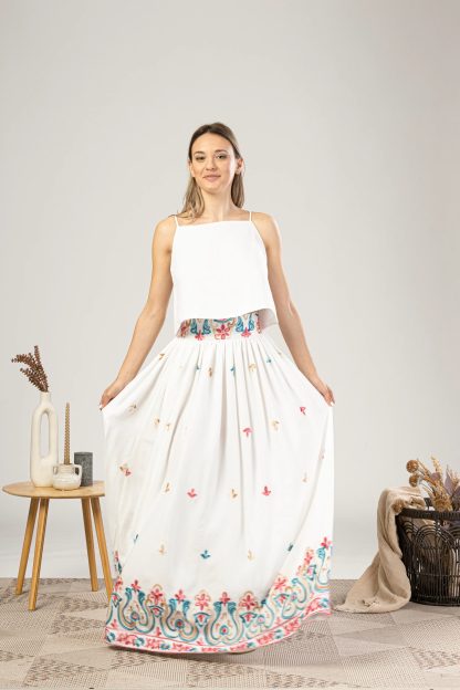 White embroidered long skirt - Image 2