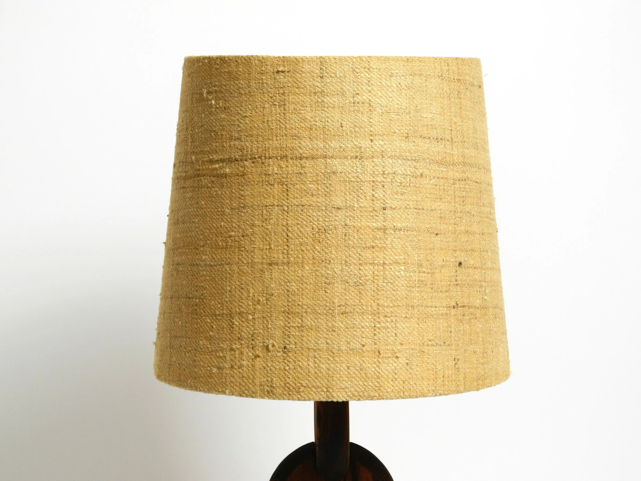 Carved wooden disc table lamp - Image 8