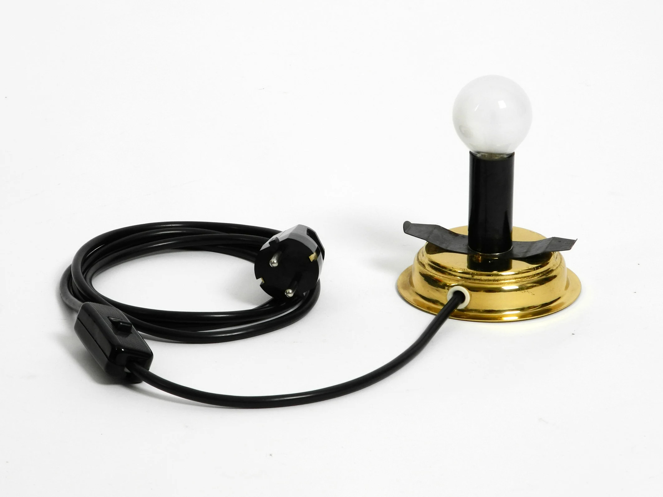 Multi-layer opalescent glass table lamp - Image 2