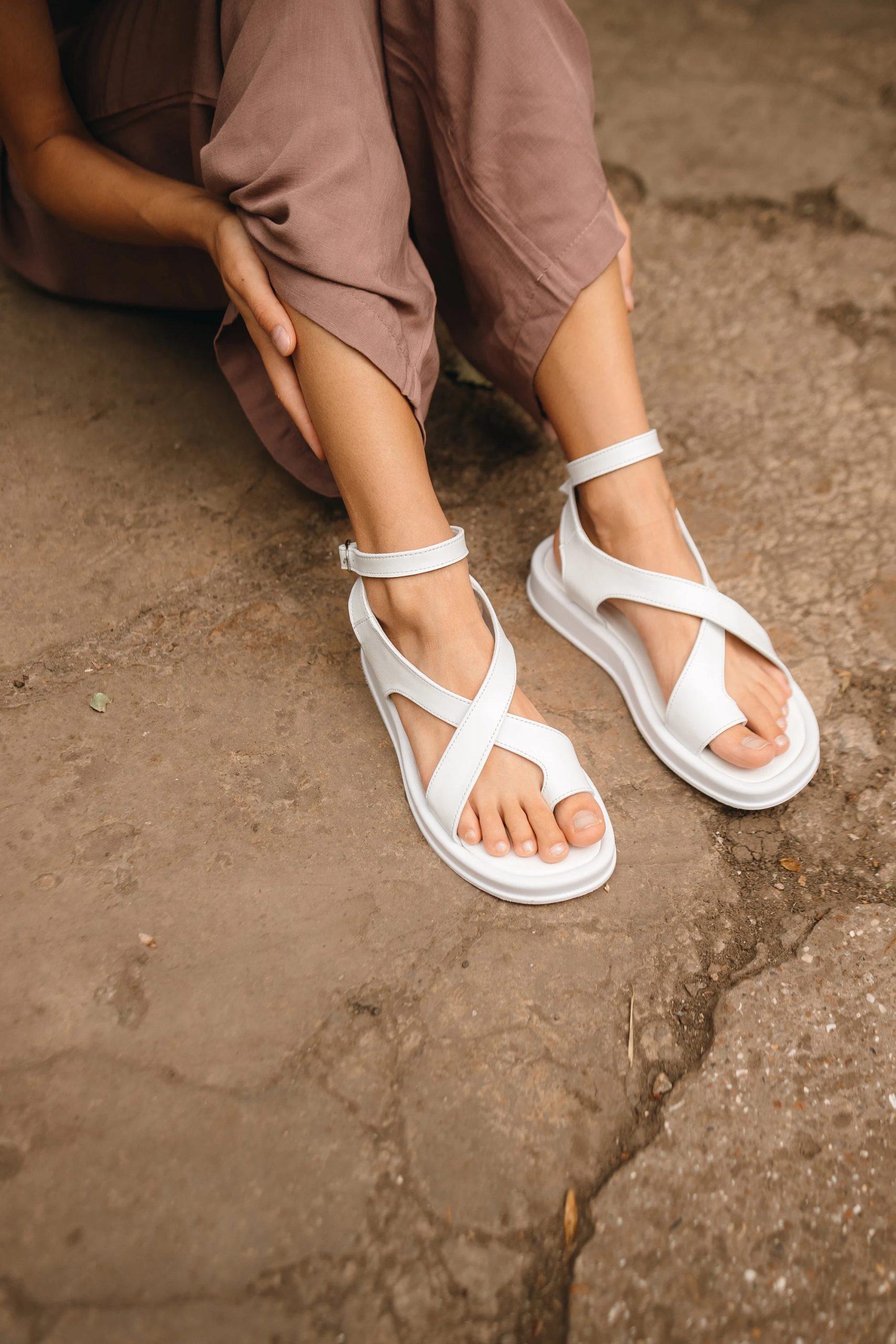 toe ring cross sandals - Image 7