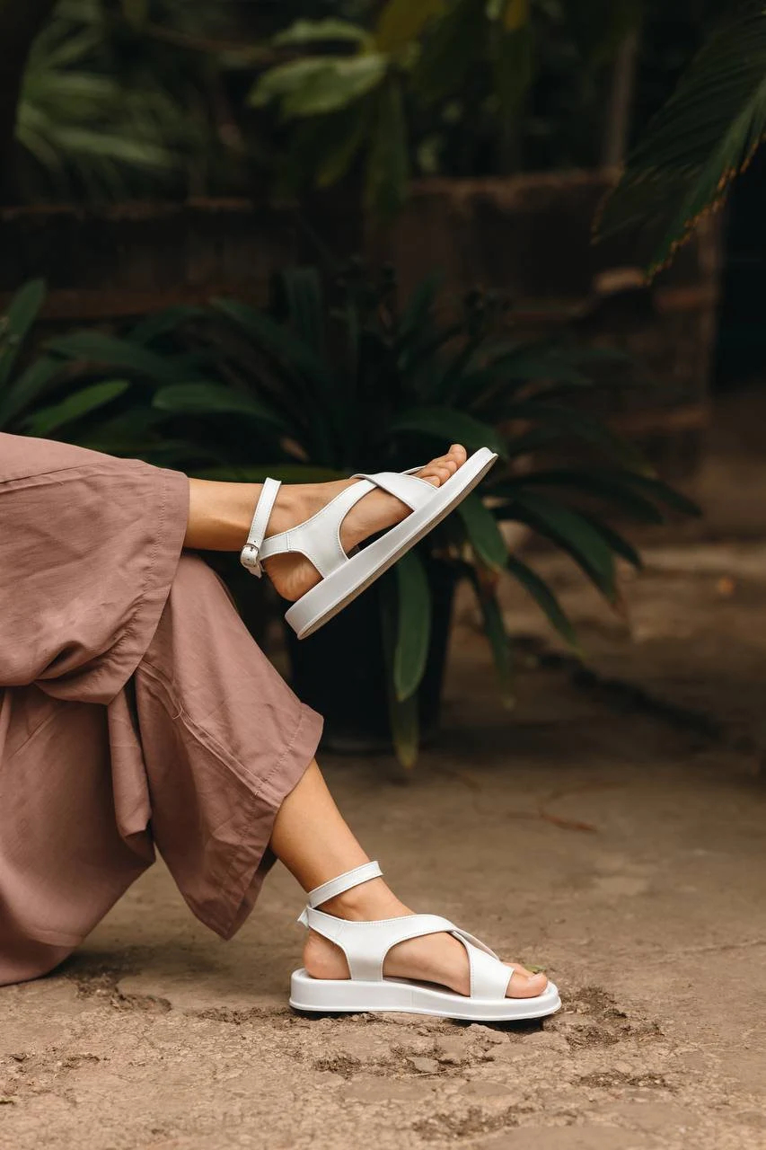 toe ring cross sandals - Image 3