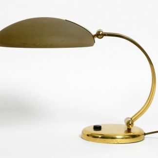 Olive dish-shaped table lamp
